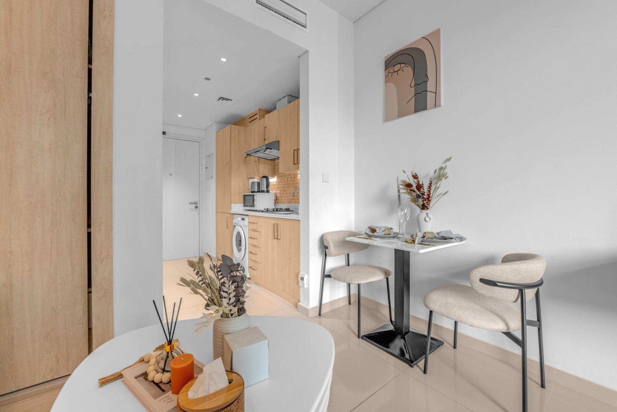 Apartment Serene Palm - Rooftop Infinity Pool & Private Access Dubai