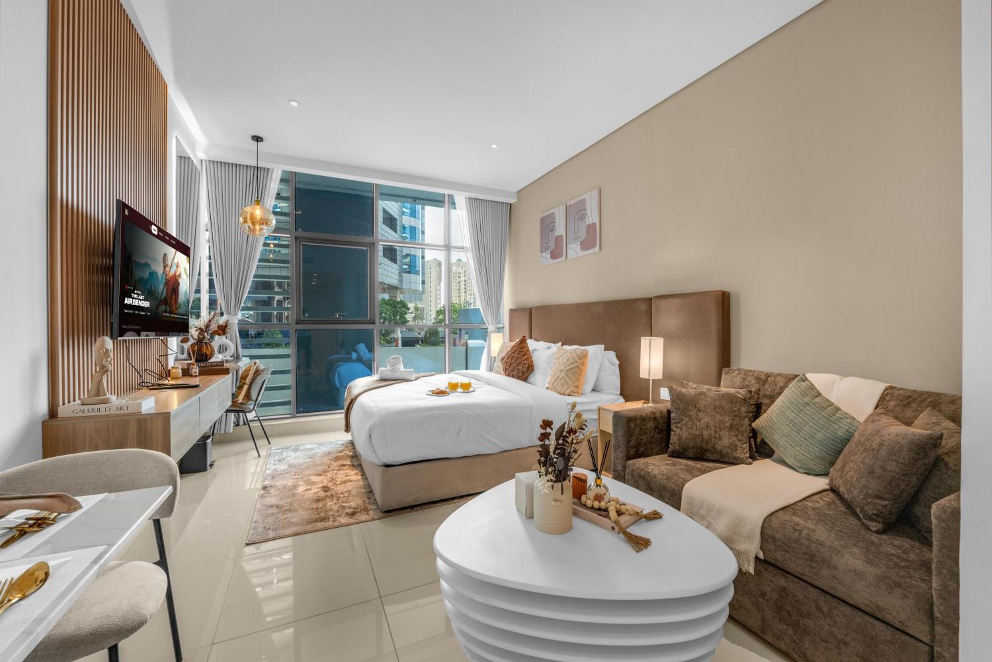Apartment Serene Palm - Rooftop Infinity Pool & Private Access *